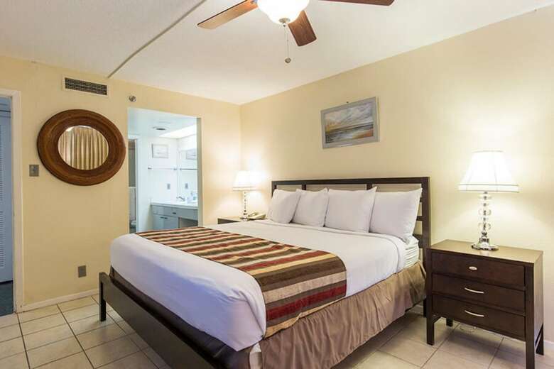 Saida Royale Condominium 9068-69