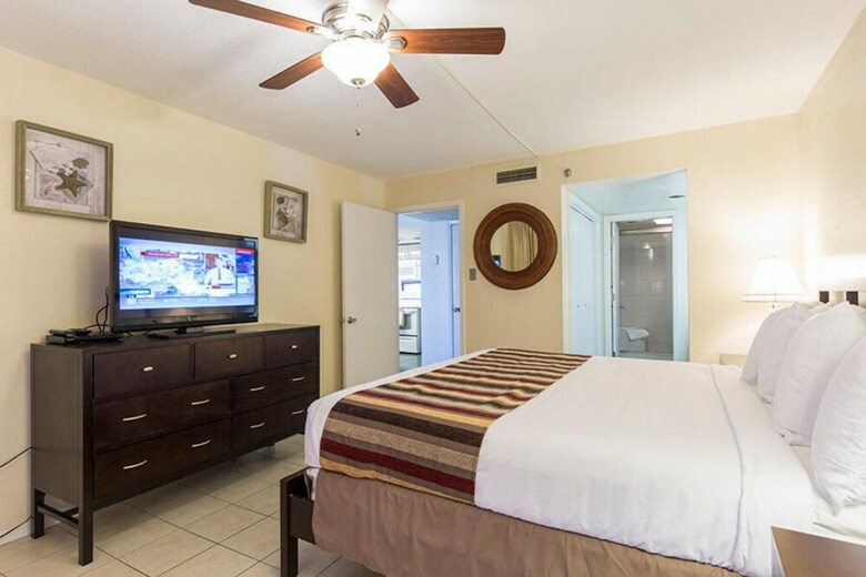 Saida Royale Condominium 9068-69