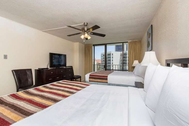 Saida Royale Condominium 9068-69