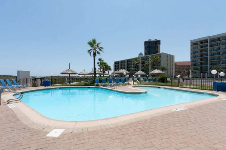 Saida Royale Condominium 9068-69
