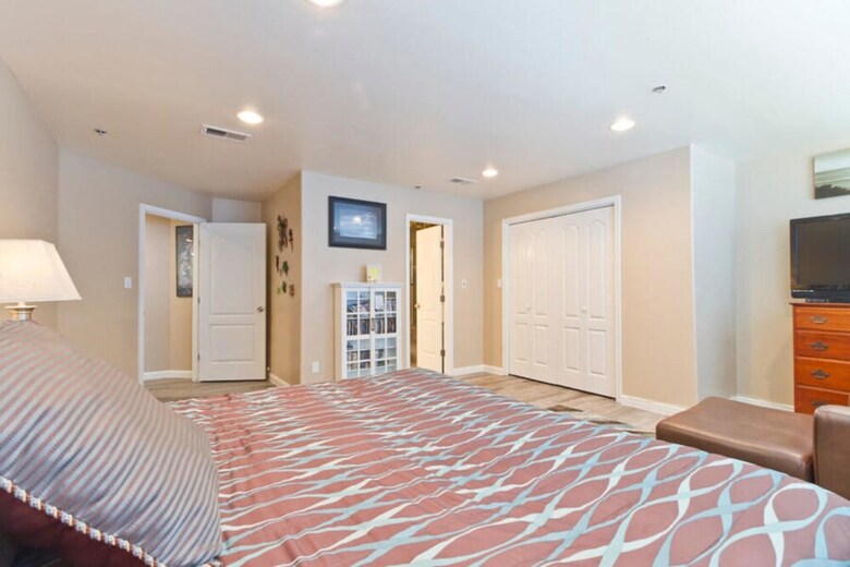 Inverness Condominium Penthouse 1102