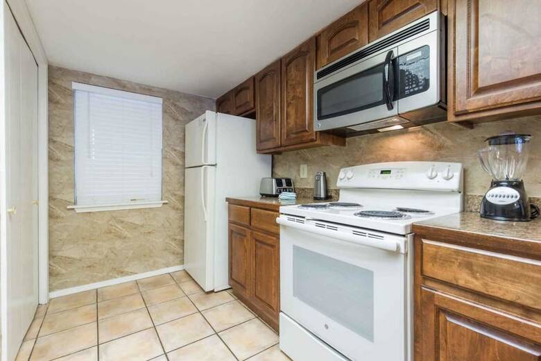 Suntide II Condominium 206