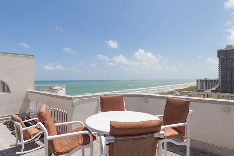 Saida Royale Condominium Penthouse 9154