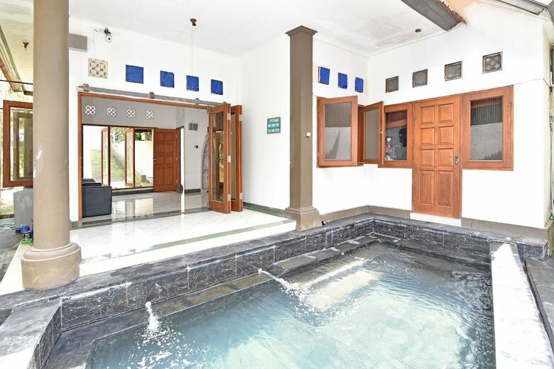 Hotel Reddoorz @ Jalan Gatot Subroto Denpasar