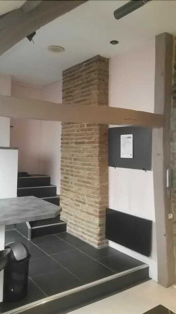 Apartamento T2 Atypique Place de La Mairie