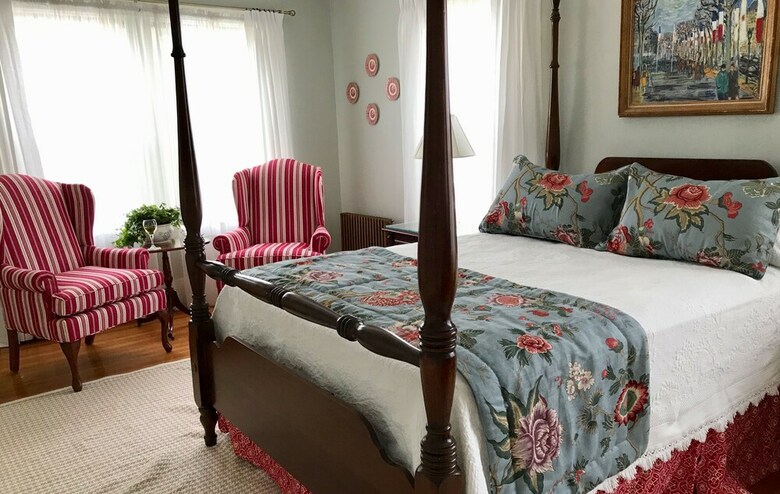 Bed & Breakfast The Belmont Inn