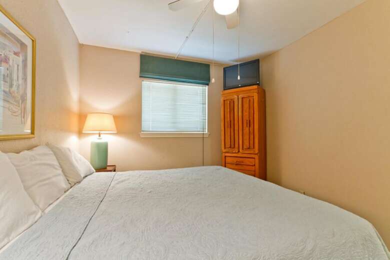 Inverness Condominium 500