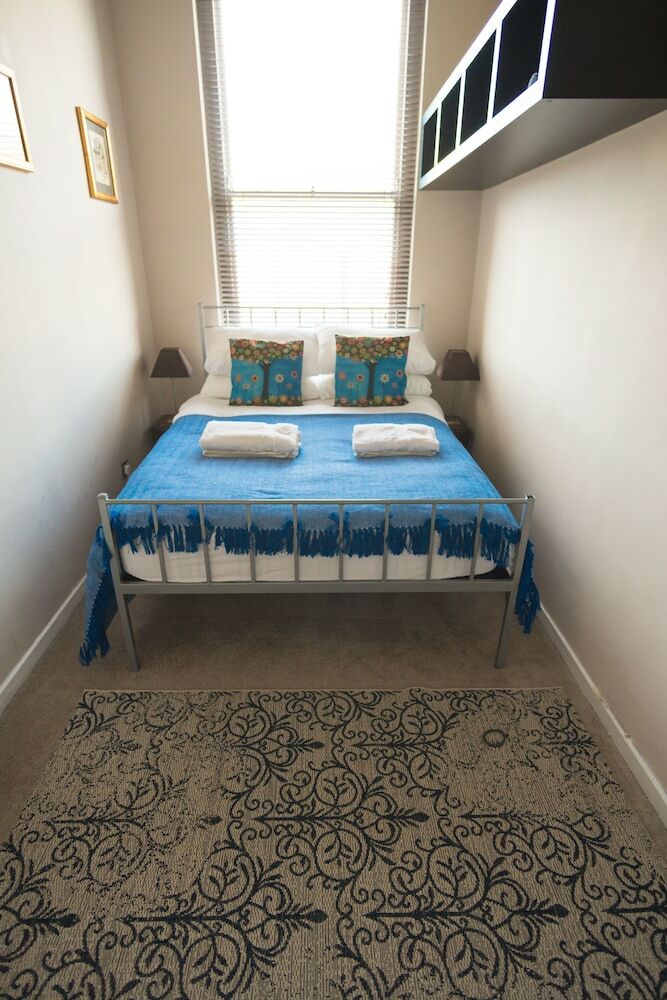 Green Park Garden Apartment