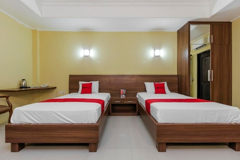 Hotel Reddoorz Near Taman Samarendah