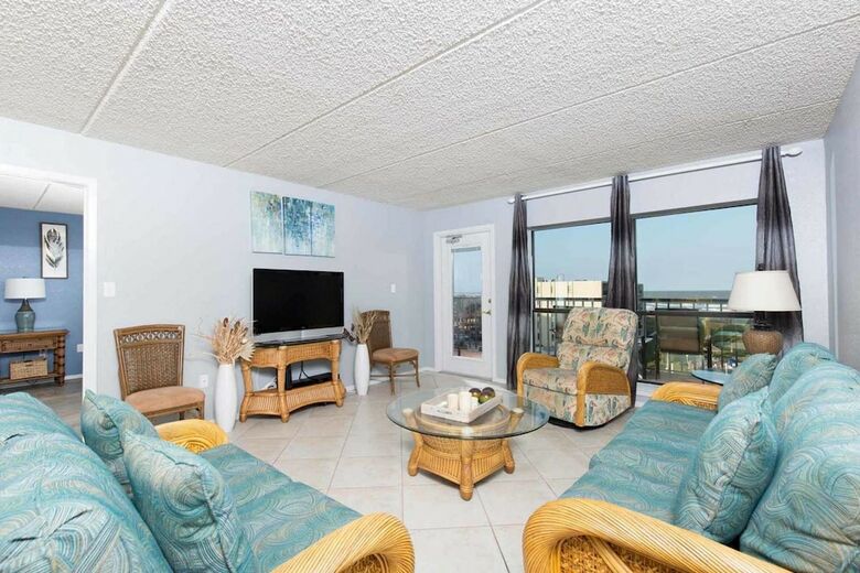 Saida IV Condominium 603