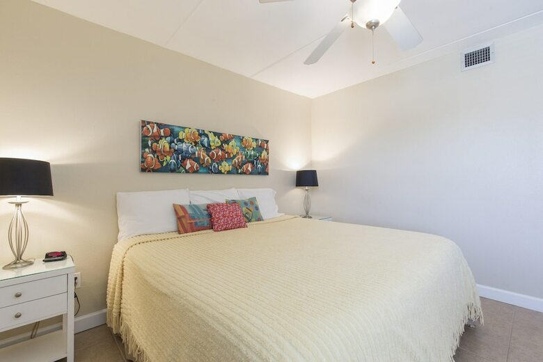 Suntide II Condominiums