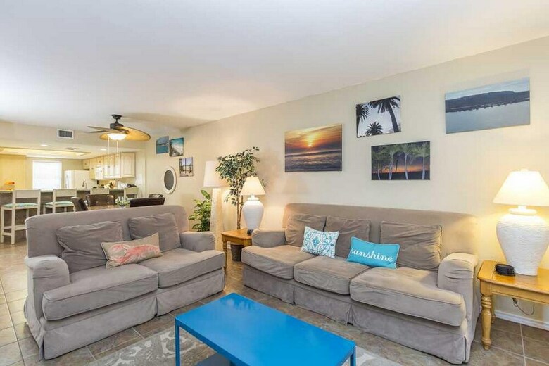 Suntide II Condominiums