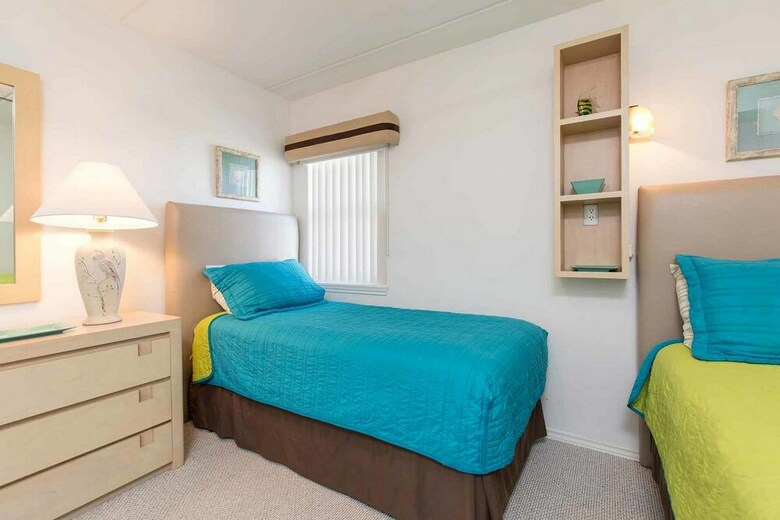 Suntide II Condominiums