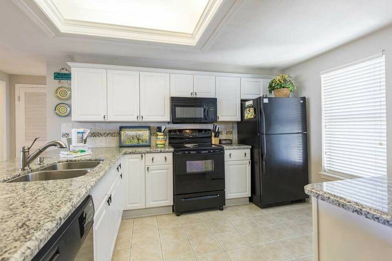 Suntide II Condominiums