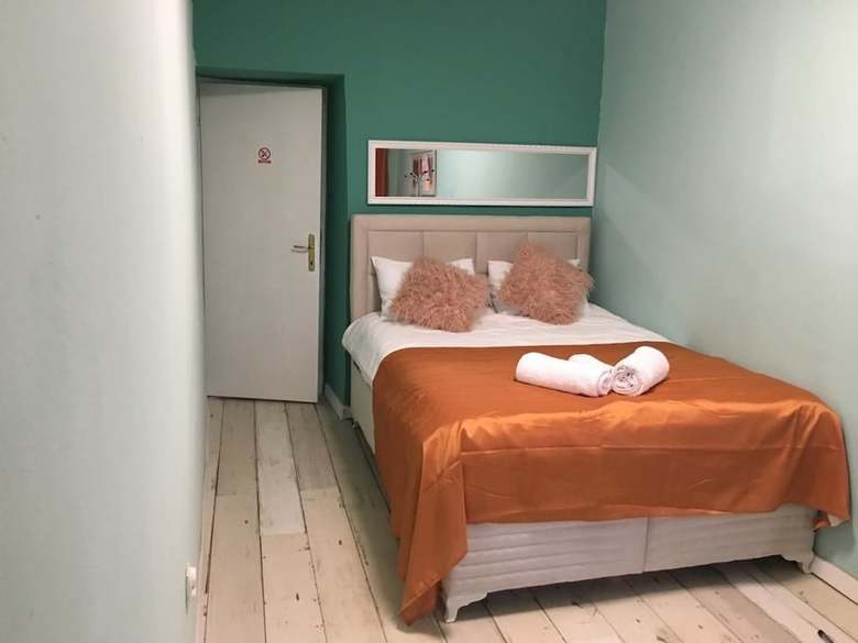 Hotel Passenger Guest House