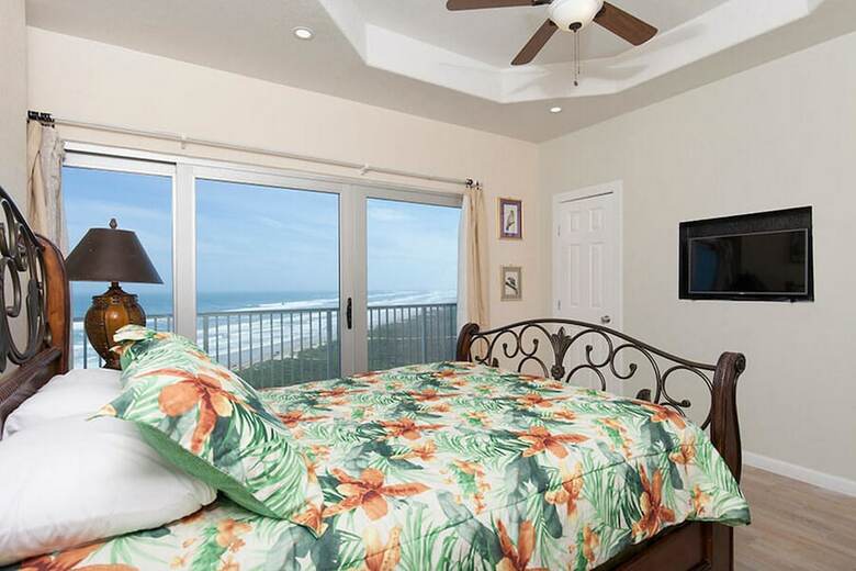 Aquarius Condominium