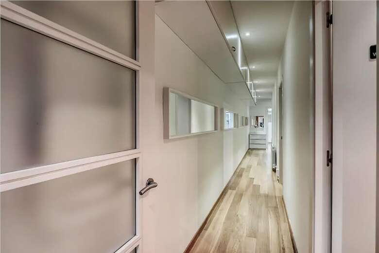Luxury Apartment Near Diagonal