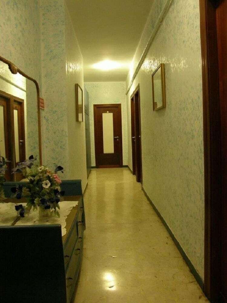 Hotel Albergo Cavi