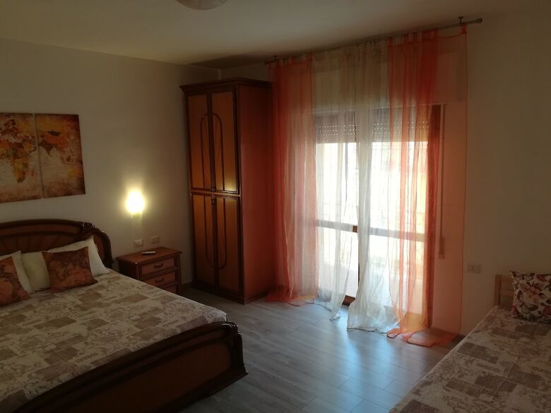 Hotel Leol� Guesthouse And Breakfast