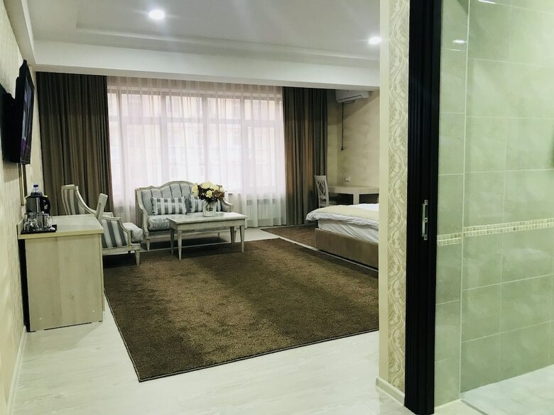 Hua Hotel