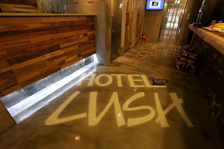 Hwagok Lush Hotel