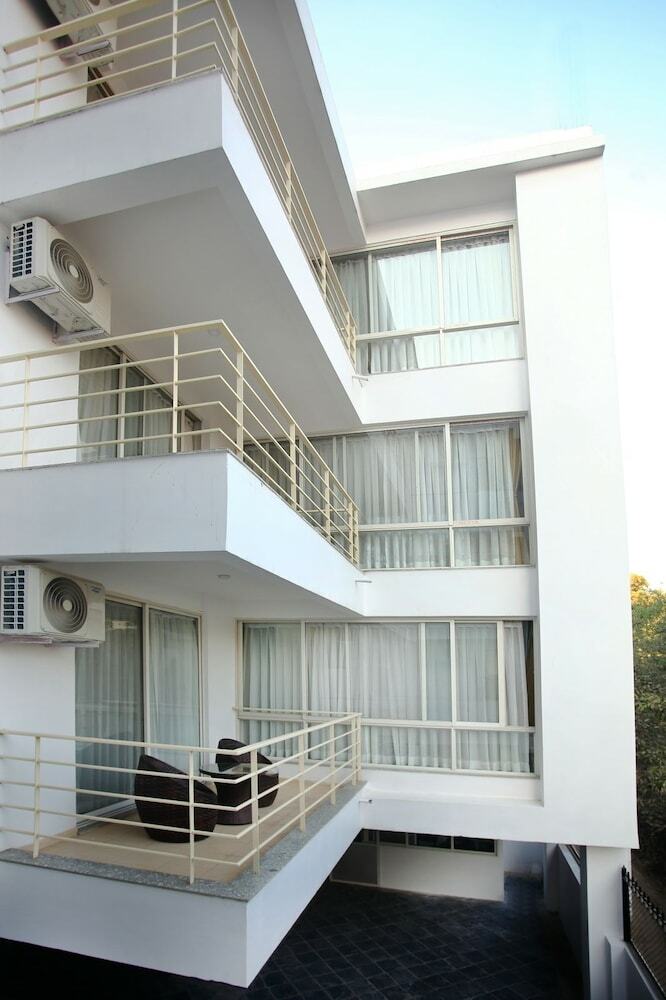 Aparthotel Devi's Suites