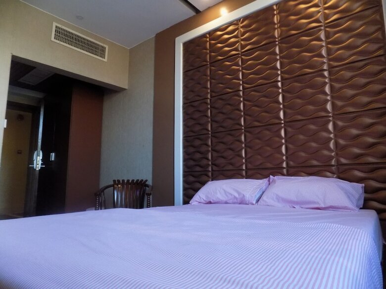 Freedom City Hotel