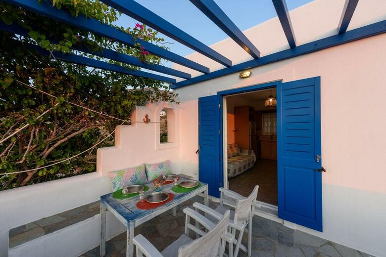 Apartamentos Aigaiou Avra Studios