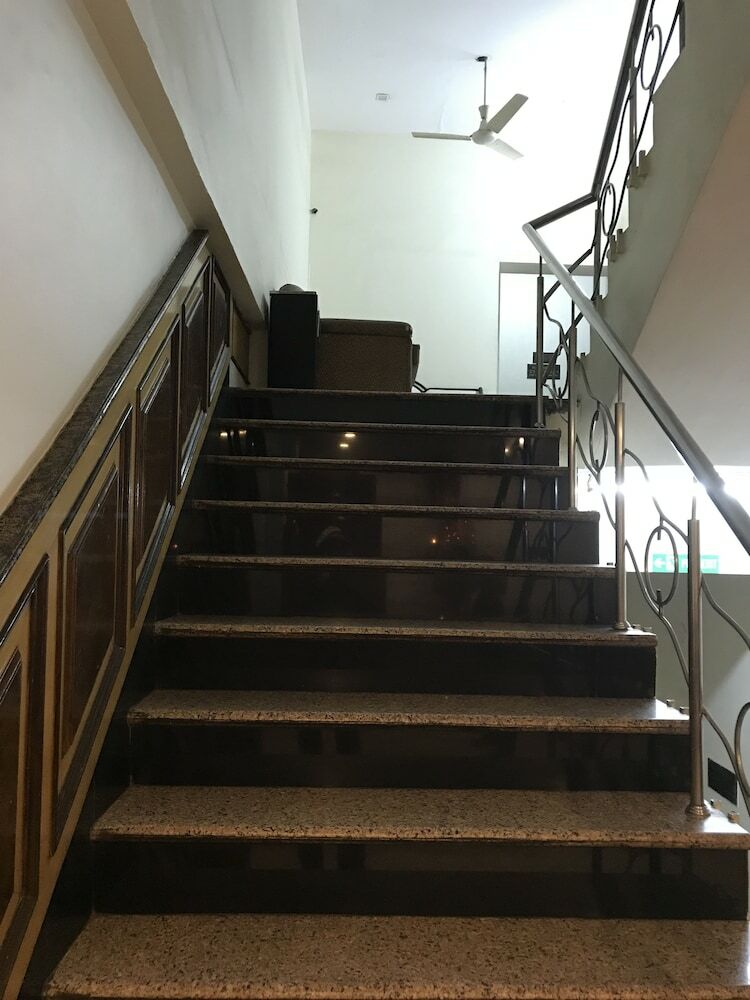 Delite Hotel - Faridabad