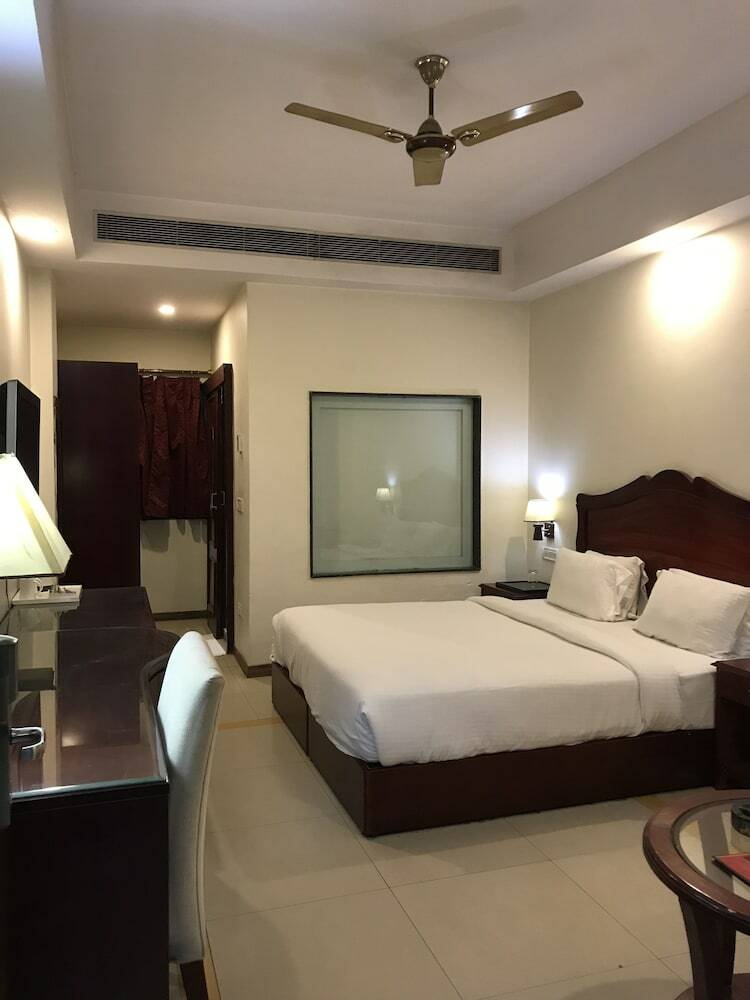 Delite Hotel - Faridabad