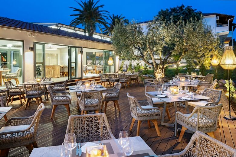 Philoxenia Hotel
