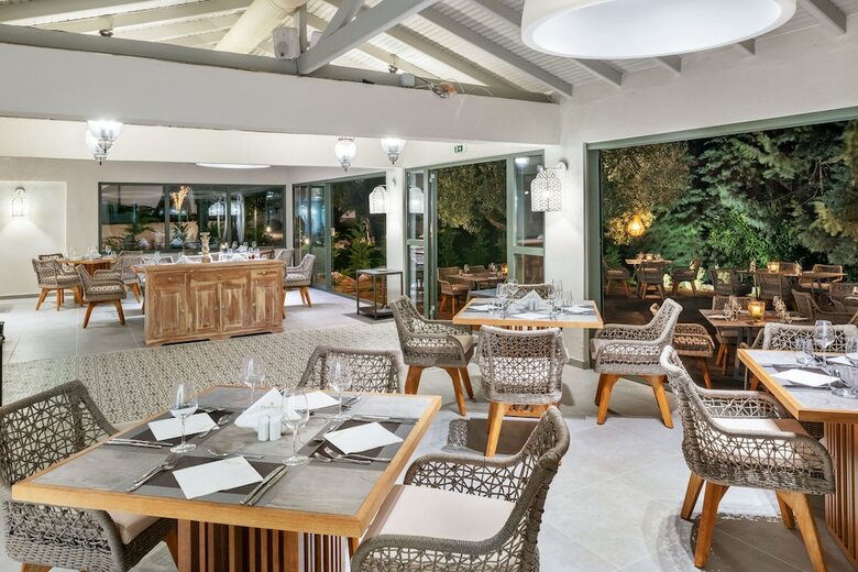 Philoxenia Hotel