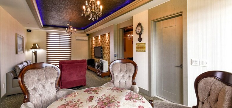 Ed Hotel