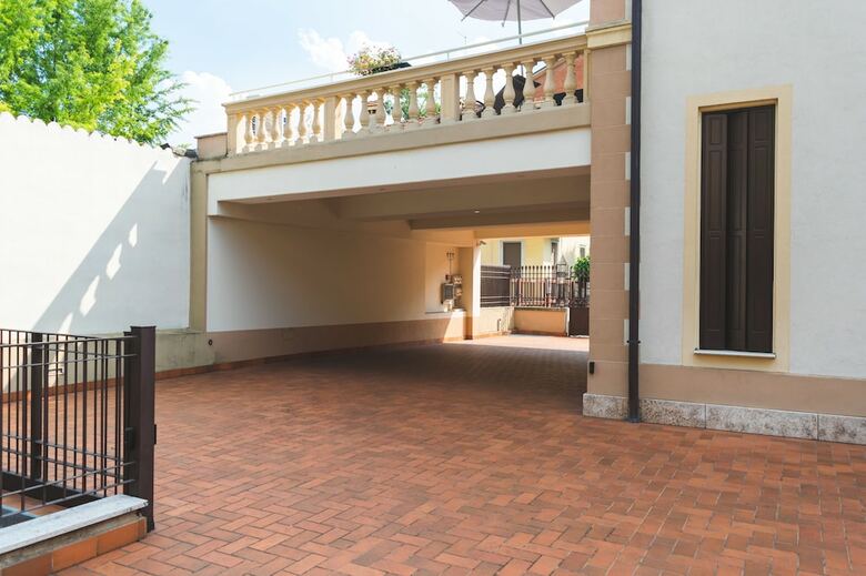 Juliet House Luxury Apartments