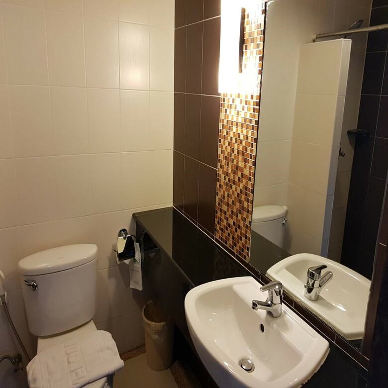 Chiangkhong Teak Garden Riverfront Hotel