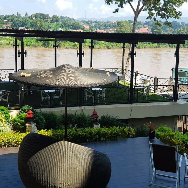Chiangkhong Teak Garden Riverfront Hotel