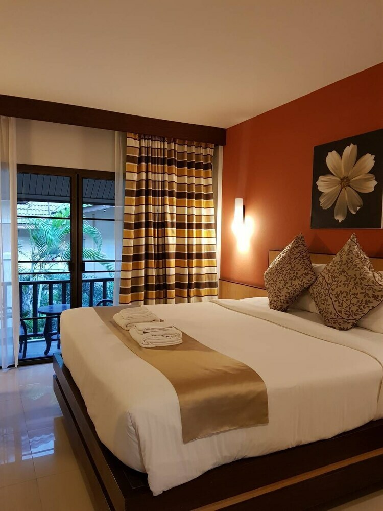 Chiangkhong Teak Garden Riverfront Hotel