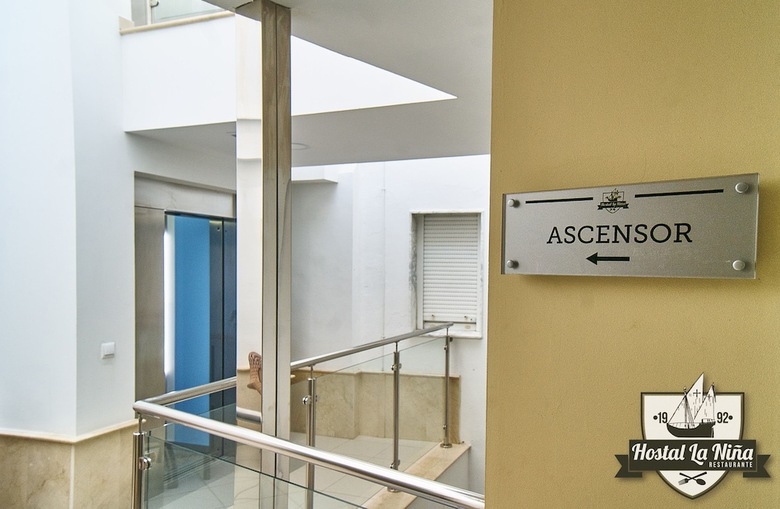 Hostal Restaurante La Ni�a