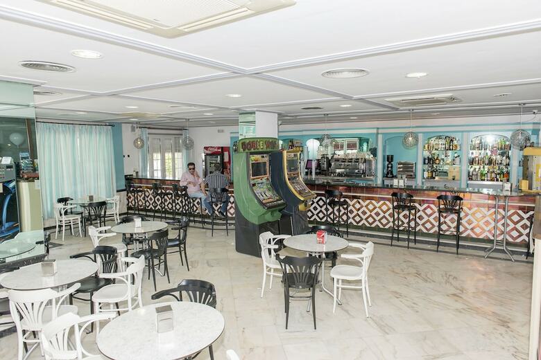 Hostal Restaurante La Ni�a