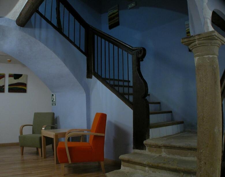 Hotel Portal Del Matarra�a