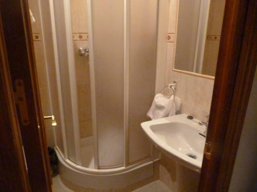 Hostal Hotel Restaurante Mil�n