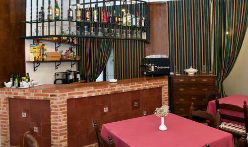 Hotel Casa De Los Acacio