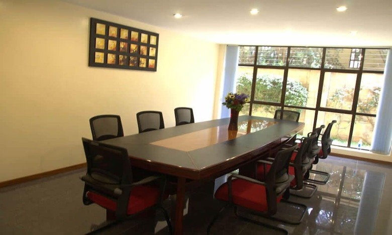 Aparthotel Lenana Suites