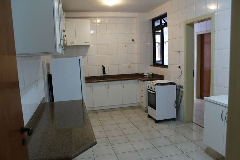 Apartamentos Confort�vel E Bem Localizado 3 Quartos