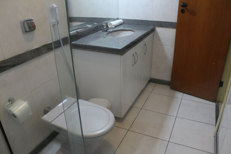 Apartamentos Confort�vel E Bem Localizado 3 Quartos