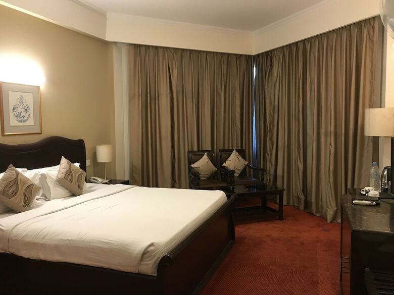 Claremont Kny Hotel
