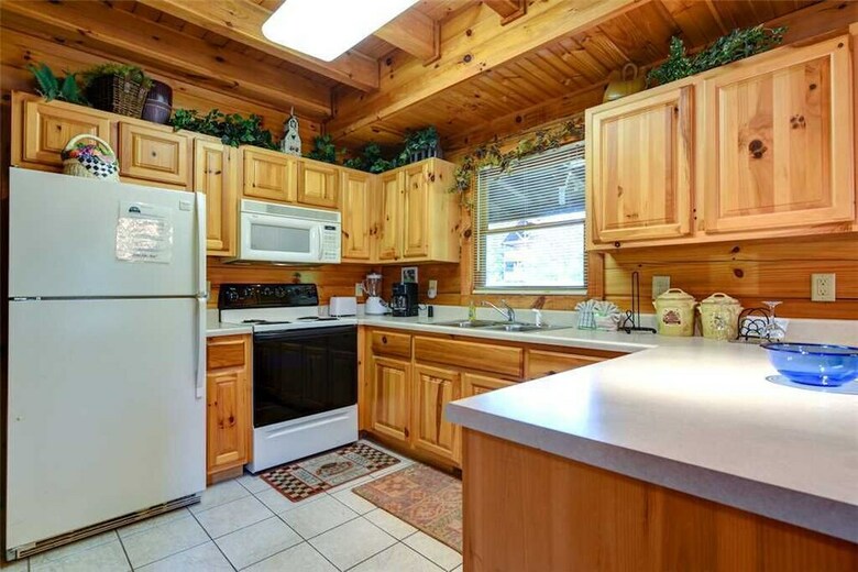 Honey Pot - Three Bedroom Cabin