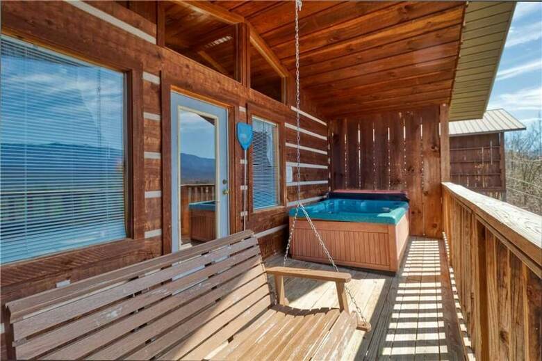 Love Me Tender - Studio Cabin