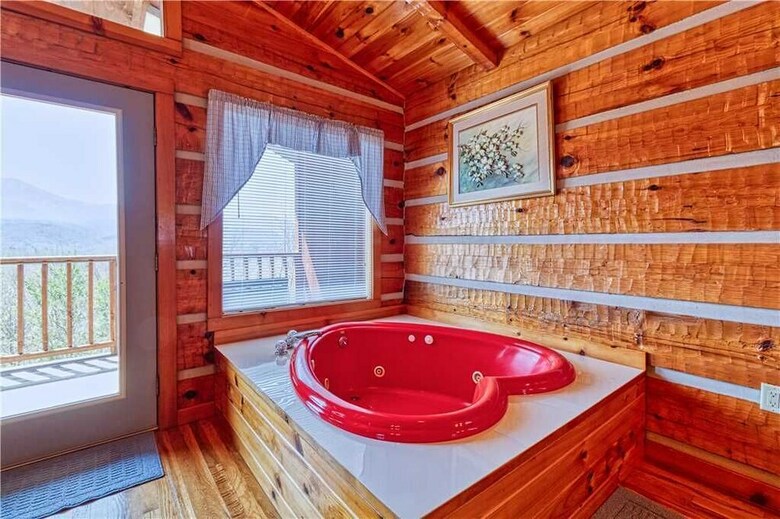 Love Me Tender - Studio Cabin
