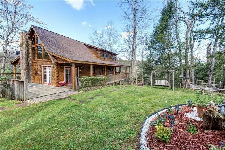 Lazy Cub Lodge - Three Bedroom Cabin